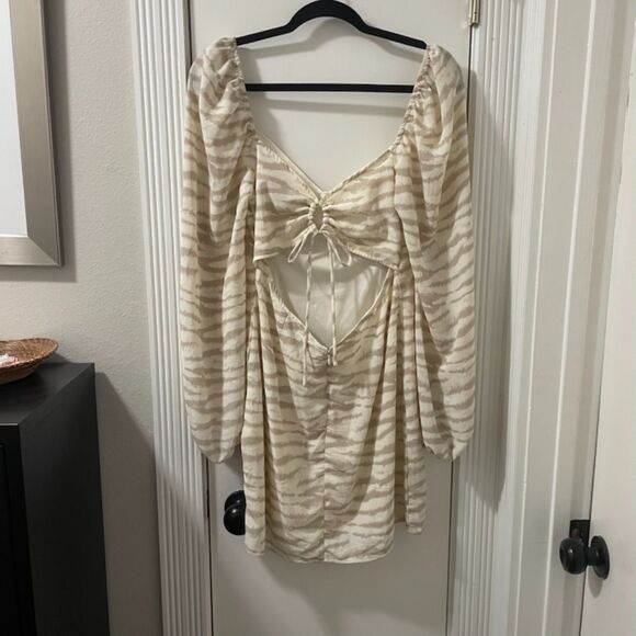 Blue Blush Animal Print Open Back Mini Dress L NWT Cottagecore Fairycore Y2K - Picture 2 of 11